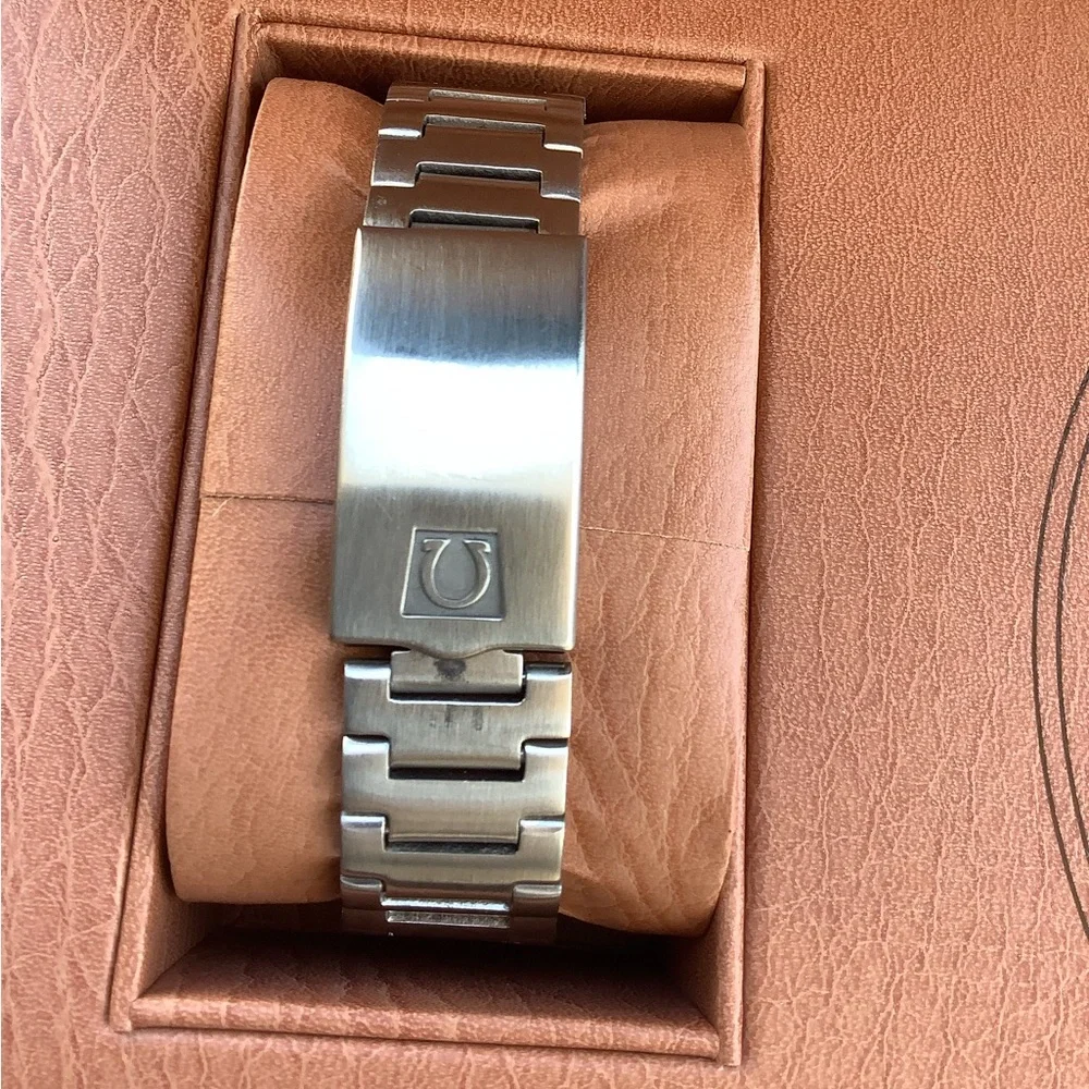 Omega Men's Silver Stainless Steel Constellation Watch with Cream Dial